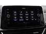 Volkswagen T-Roc 1.5 eTsi R-Line First Edition | Afneembare trekhaak | Stoelverwarming | Apple carplay / Android auto | Achteruitrijcamera |
