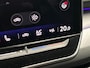 Volkswagen Golf Life Edition 1.5 TSI eHybrid 204pk DSG Automaat Adaptive cruise control, Achteruitrijcamera, LED koplampen, Stoelverwarming, Parkeersensoren, Stuurwiel verwarmd