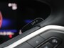 Volkswagen T-Cross 1.5 TSI R-Line | Afneembare trekhaak | Stoelverwarming | Achteruitrijcamera | Apple carplay / Android Auto |