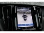 Volvo XC60 2.0 T8 Plug-in hybrid AWD Plus Black Edition | Adaptieve Cruise Control | Panoramadak | Stoel-/Stuur-/Voorruitverwarming | Dodehoek Detectie | 360° Parkeercamera | Harman Kardon Audio |