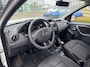 Dacia Duster TCe 125pk 4x2 Ambiance | Binnenkort Verwacht | All Season Banden | Trekhaak | Navigatie | 16 Inch Lichtmetalen Velgen