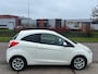 Ford Ka 1.2 Titanium Airco Electric pakket Audio-CD/MP3 LMV 15" Colorpakket ABS 2 x airbag Getint glas Dealeronderhoud Nieuwe Apk!