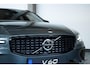 Volvo V60 T8 Plug-in hybrid AWD Plus Dark | Harman Kardon Premium Audio | 360° Parkeercamera | Parkeersensoren voor en achter | Google Infotainment | Nappa Lederenbekleding | Panoramadak | Parkeerverwarming | Head-Up Display | 19" 5-Spaaks Black / Diamond Cut velgen