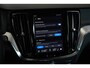 Volvo V60 T8 Plug-in hybrid AWD Plus Dark | Harman Kardon Premium Audio | 360° Parkeercamera | Parkeersensoren voor en achter | Google Infotainment | Nappa Lederenbekleding | Panoramadak | Parkeerverwarming | Head-Up Display | 19" 5-Spaaks Black / Diamond Cut velgen