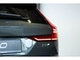 Volvo V60 T8 Plug-in hybrid AWD Plus Dark | Harman Kardon Premium Audio | 360° Parkeercamera | Parkeersensoren voor en achter | Google Infotainment | Nappa Lederenbekleding | Panoramadak | Parkeerverwarming | Head-Up Display | 19" 5-Spaaks Black / Diamond Cut velgen