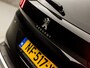 Peugeot 3008 1.2 PureTech Allure Sport 131Pk (APPLE CARPLAY, GROOT NAVI, 360 CAMERA, LEDER, SPORTSTOELEN, GETINT GLAS, KEYLESS, SFEERVERLICHTING, NIEUWE APK, NIEUWSTAAT)