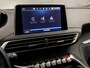 Peugeot 3008 1.2 PureTech Allure Sport 131Pk (APPLE CARPLAY, GROOT NAVI, 360 CAMERA, LEDER, SPORTSTOELEN, GETINT GLAS, KEYLESS, SFEERVERLICHTING, NIEUWE APK, NIEUWSTAAT)