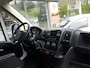 Peugeot Boxer GB 333 L2H2 BlueHDi 140PK TREKHAAK | Navigatie | Cruise control | AIRCO | Parkeerhulp | Vloerplaat laadruimte + betimmering | Bluetooth