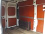 Peugeot Boxer GB 333 L2H2 BlueHDi 140PK TREKHAAK | Navigatie | Cruise control | AIRCO | Parkeerhulp | Vloerplaat laadruimte + betimmering | Bluetooth