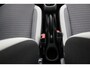 Toyota Aygo 1.0 VVT-i x-joy | Automatische Airco | Privacy Glas | Led Verlichting | Lichtmetalen Velgen |