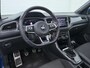 Volkswagen T-Roc 1.5 TSI R-Line | Pano Dak | Trekhaak | Parkeerhulp | ACC | Elek. Achterklep | Carplay | 18'' |