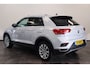 Volkswagen T-Roc 1.0 TSI Style PDC Camera ACC Navi 24 Maanden garantie* (Vraag naar de voorwaarden)