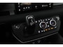 Land Rover Defender 3.0 D200 90 | COMMERCIAL | Trekhaak | 360° Camera | BLIS | Stoel+Stuurverwarming