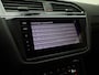 Volkswagen Tiguan 1.4TSIeHybrid 180kW/245PK R-Line Black Style DSG · Panoramadak · Apple Carplay/Android Auto · Camera + Parkeersensoren