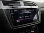 Volkswagen Tiguan 1.4TSIeHybrid 180kW/245PK R-Line Black Style DSG · Panoramadak · Apple Carplay/Android Auto · Camera + Parkeersensoren