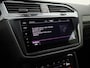 Volkswagen Tiguan 1.4TSIeHybrid 180kW/245PK R-Line Black Style DSG · Panoramadak · Apple Carplay/Android Auto · Camera + Parkeersensoren
