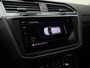 Volkswagen Tiguan 1.4TSIeHybrid 180kW/245PK R-Line Black Style DSG · Panoramadak · Apple Carplay/Android Auto · Camera + Parkeersensoren