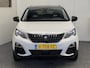 Peugeot 3008 1.2 PURE TECH ACTIVE DISTRIBUTIEKETTING VERVANGEN NAVIGATIE APPLE CARPLAY/ANDROID RIJSTROOKSENSOREN TREKHAAK ZEER MOOI !! SLECHTS 64859 KM !!