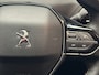 Peugeot 3008 1.2 PURE TECH ACTIVE DISTRIBUTIEKETTING VERVANGEN NAVIGATIE APPLE CARPLAY/ANDROID RIJSTROOKSENSOREN TREKHAAK ZEER MOOI !! SLECHTS 64859 KM !!