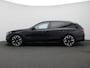 BMW 5-Serie Touring 530e xDrive 299PK Aut. M-Sport, Panoramadak, Head-Up Display, Stoelverwarming & ventilatie, Bowers & Wilkins Audio, Elektr. Achterklep, Trekhaak, 21" LM Velgen
