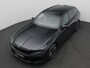 BMW 5-Serie Touring 530e xDrive 299PK Aut. M-Sport, Panoramadak, Head-Up Display, Stoelverwarming & ventilatie, Bowers & Wilkins Audio, Elektr. Achterklep, Trekhaak, 21" LM Velgen