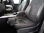 Mercedes-Benz B-klasse 180 Business Solution AMG (NL-Auto / Afn. Trekhaak / Pano / Matrix / Vol!)