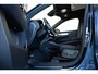 Volvo XC40 B4 Plus Black Edition | Schuif/Kanteldak | 360º Visual Park Camera | Harman Kardon Premium Audio | 20" Lichtmetalen Wielen |