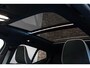 Volvo XC40 B4 Plus Black Edition | Schuif/Kanteldak | 360º Visual Park Camera | Harman Kardon Premium Audio | 20" Lichtmetalen Wielen |