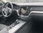 Volvo V60 2.0 B4 Essential Edition / Voor+achter+stuur verwarmd / Leder / BLIS / Camera achter / Pilot assist + ACC /