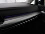 Volkswagen Golf 1.0 eTSI Life | Stoelverwarming | Camera | Massage | Carplay | Memory | Navigatie | Full LED | Sfeerverlichting | Adaptive cruise