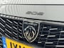 Peugeot 208 Allure 1.2 Hybrid 110pk e-DCS6 | 3D i-COCKPIT® | 180° CAMERA | APPLE CARPLAY / ANDROID AUTO | CLIMA | LM VELGEN |