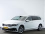 Volkswagen Passat Variant GTE 1.4 TSI 218 PK PHEV Highline | LED Matrix IQ | Trekhaak | Navigatie PRO | 360 Camera | Side Assist |
