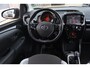 Toyota Aygo 1.0 VVT-i x-play NL-Auto!! Keyless Entry+start I Camera I Climate