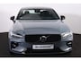 Volvo S60 B4 Plus Dark - Intellisafe Assist/Surround - Parkeerverwarming met timer - Harman Kardon Audio - FULL-LED koplampen - Verwarmbare voorstoelen - Verwarmbaar stuurwiel - Verwarmbare achterbank - Trekhaak semi elektrisch inklapbaar