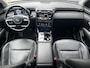 Hyundai Tucson 1.6 T-GDI HEV 230pk Premium Sky | SCHUIFKANTELDAK | LEDEREN BEKLEDING | STOELVENTILATIE & VERWARMING | BLIND SPOT CAMERA | NED. AUTO |