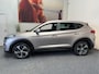 Hyundai Tucson 1.6 T-GDI COMFORT 177 PK AUTOMAAT NAVIGATIE CRUISE CONTROL BLUETOOTH TELEFOON APPLE CARPLAY/ANDROID ACHTERUITRIJCAMERA AFN. TREKHAAK ZEER MOOI !! 1411