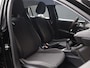 Peugeot 208 1.2 PureTech Allure Sport (APPLE CARPLAY,NAVI,PDC,CRUISE,LED,ELEKTRISCH PAKKET,SPORTSTOELEN,LM VELGEN)