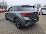 Volkswagen T-Roc 1.5 TSI R-Line Edition | Met panoramadak, stoelverwarming, elektrische achterklep en virtual cockpit!