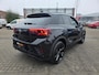 Volkswagen T-Roc 1.5 TSI R-Line Edition| Met panoramadak, stoelverwarming, elektrische achterklep en virtual cockpit!