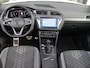 Volkswagen Tiguan 1.5 TSI 150 pk DSG R-Line Business | Panorama dak | Harman Kardon | 20'' LM | Matrix Led | App Connect | Stoel + Stuurverwarming | ACC | Elektrische Klep | Camera |