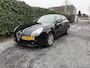 Alfa Romeo Giulietta 1.4 T Distinctive | Autom. Airco | Cruise Control | LMV | PDC | Trekhaak | Stoelverwarming | APK tot 24-12-2026!