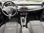 Alfa Romeo Giulietta 1.4 T Distinctive | Autom. Airco | Cruise Control | LMV | PDC | Trekhaak | Stoelverwarming | APK tot 24-12-2026!