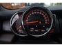 MINI Cooper S 2.0 Chili Serious Business Aut. | Harman-Kardon | Panorama | HUD | Dealeronderhouden | Sportstoelen | NAP | LED |