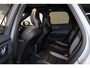 Volvo XC60 T8 Recharge AWD Ultra Black Edition - Panorama/schuifdak - IntelliSafe Assist & Surround - 360º Camera - Harman/Kardon audio - Adaptieve LED koplampen - Verwarmde voorstoelen, stuur & achterbank - Parkeersensoren voor & achter - Elektr. bedienb. voorstoelen met geheugen - Head up display - Draadloze tel. lader - Extra getint glas - 21' LMV