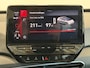 Volkswagen ID.3 Life 58 kWh Navigatie Apple Carplay/Android Auto Parkeersensoren achter Adaptive Cruise Control Stoel- en stuurverwarming Full Led Climate Control