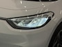 Volkswagen ID.3 Life 58 kWh Navigatie Apple Carplay/Android Auto Parkeersensoren achter Adaptive Cruise Control Stoel- en stuurverwarming Full Led Climate Control