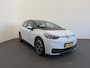 Volkswagen ID.3 Life 58 kWh Navigatie Apple Carplay/Android Auto Parkeersensoren achter Adaptive Cruise Control Stoel- en stuurverwarming Full Led Climate Control
