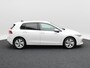 Volkswagen Golf 1.5 eHybrid Life Edition | Trekhaak | Camera | Stoel & Stuurverwarming | Adaptieve Cruise Control |