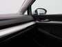 Volkswagen Golf 1.5 eHybrid Life Edition | Trekhaak | Camera | Stoel & Stuurverwarming | Adaptieve Cruise Control |