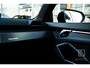 Audi Q3 45 TFSI e S-Line | Camera | CarPlay | Digitaal Display | Stoelverwarming | 19"